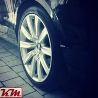 KM Autoservice Karosserie u.Lack